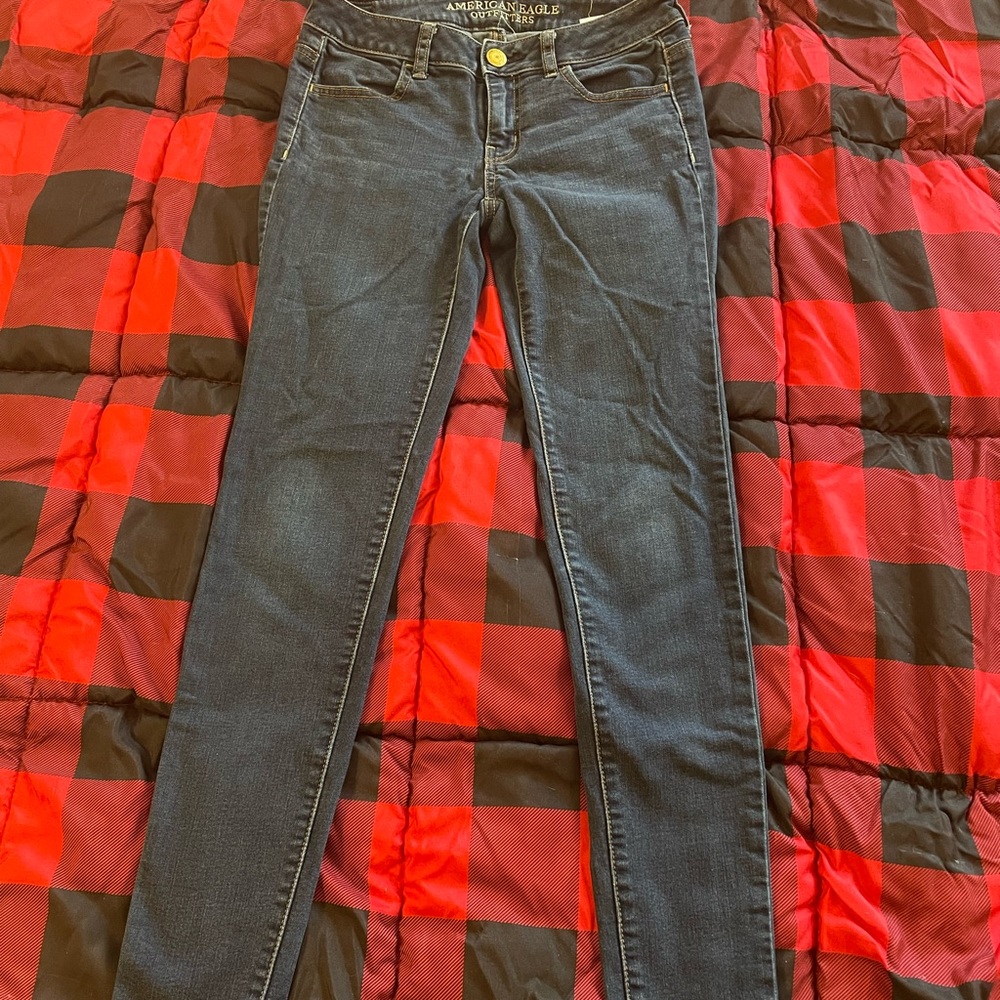 Pair of women’s American Eagle Outfitters size 2 denim jeggings